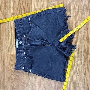 MADEWELL HIGH RISE DENIM 24x3 PREOWNED STRECH DISTRESED SHORTS